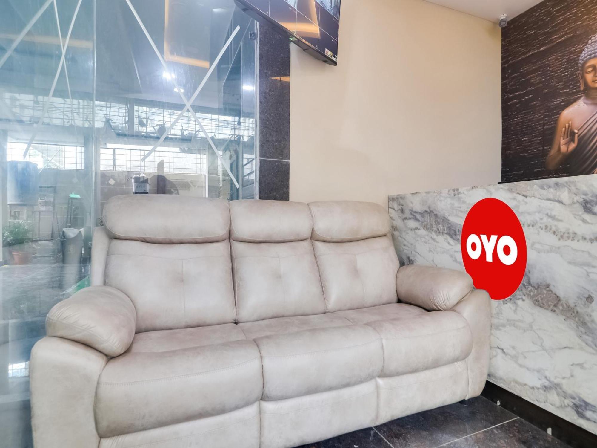 Hotel O Red Stone Hotels Hajdarabad Zewnętrze zdjęcie