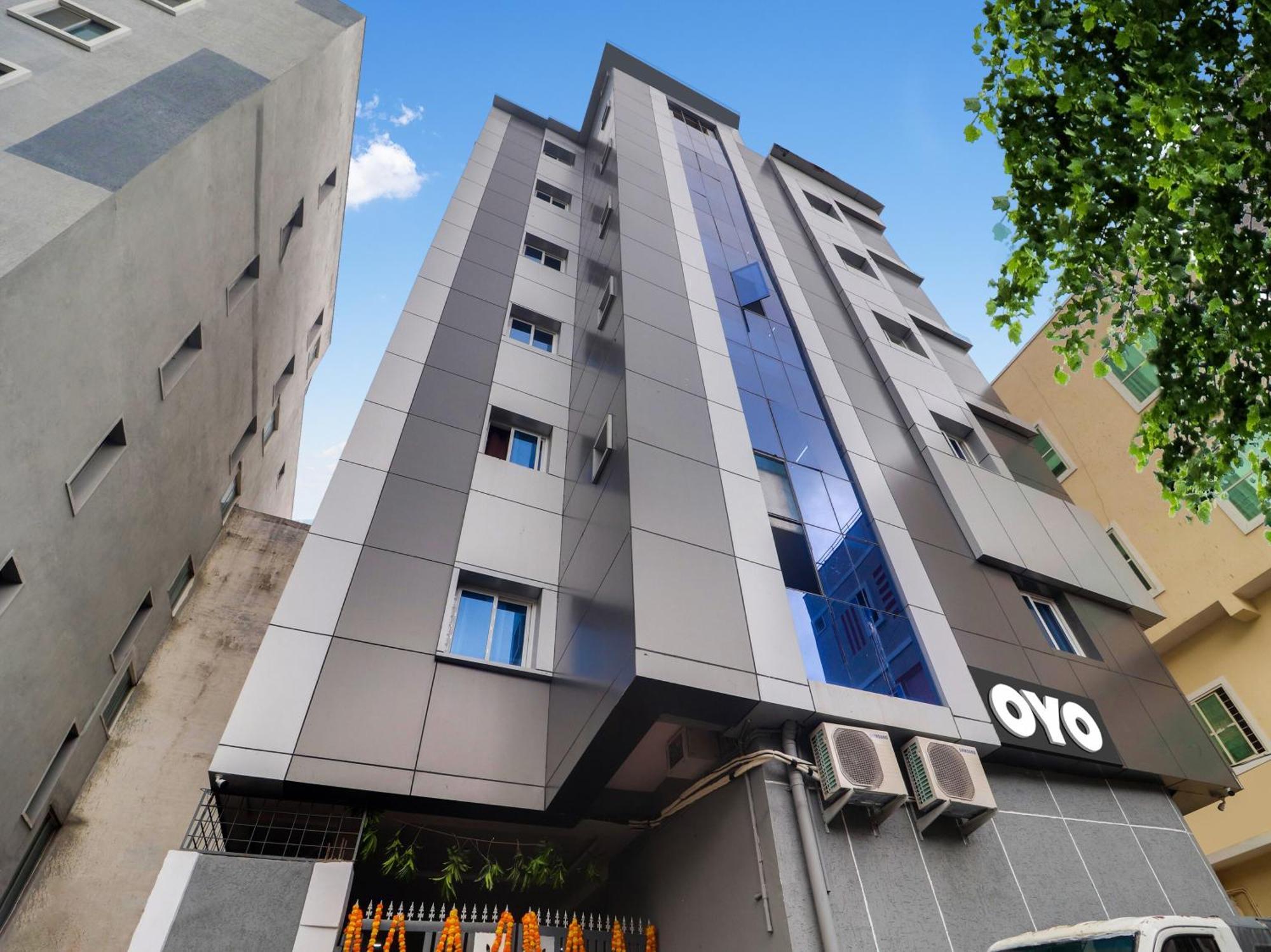 Hotel O Red Stone Hotels Hajdarabad Zewnętrze zdjęcie